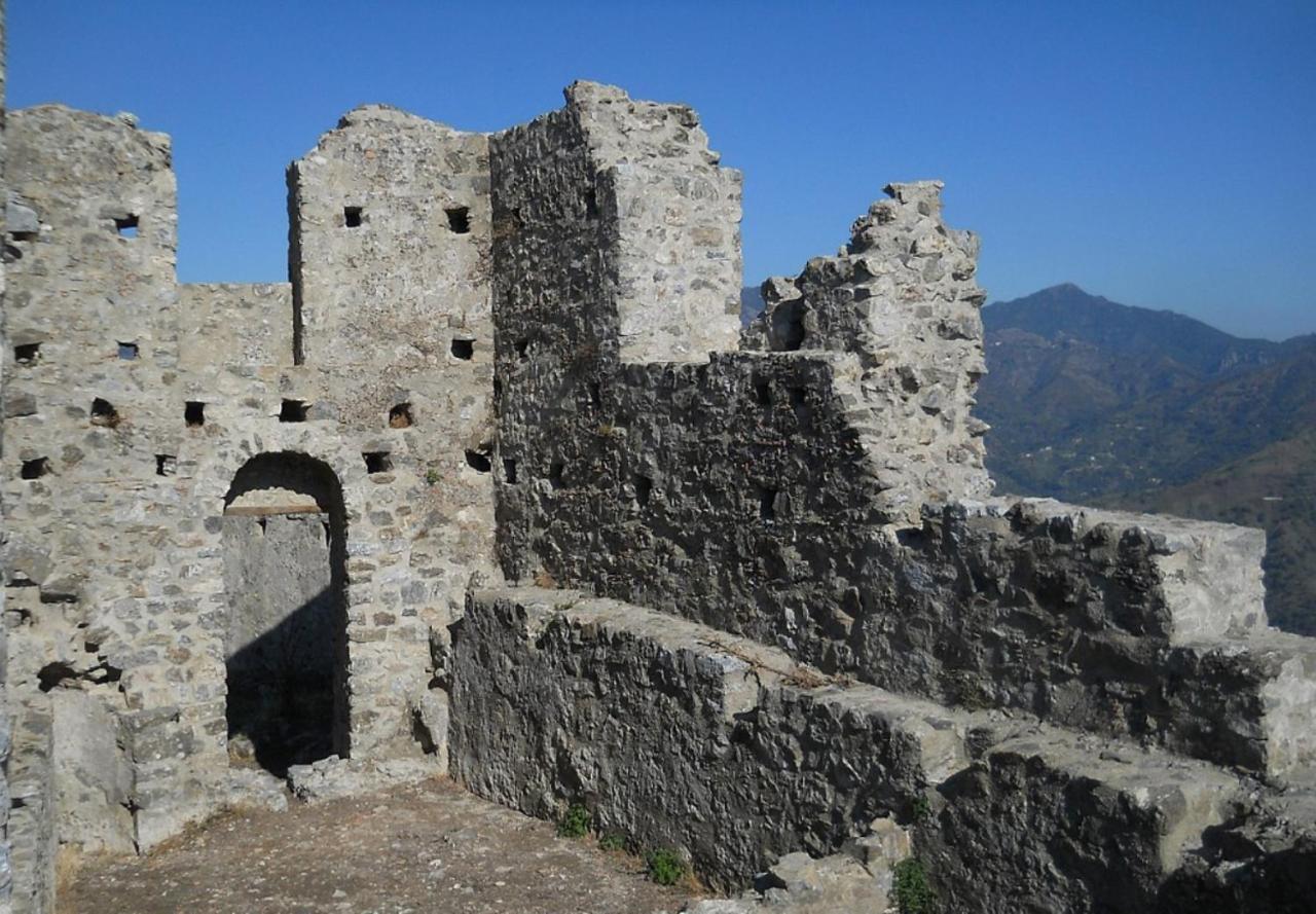 Il Covo Dei Re *
